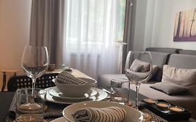 Falling Star Apartman Brzece